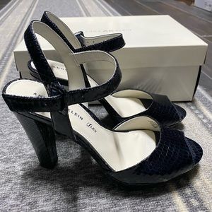 Dark blue high heels...Anne Klein